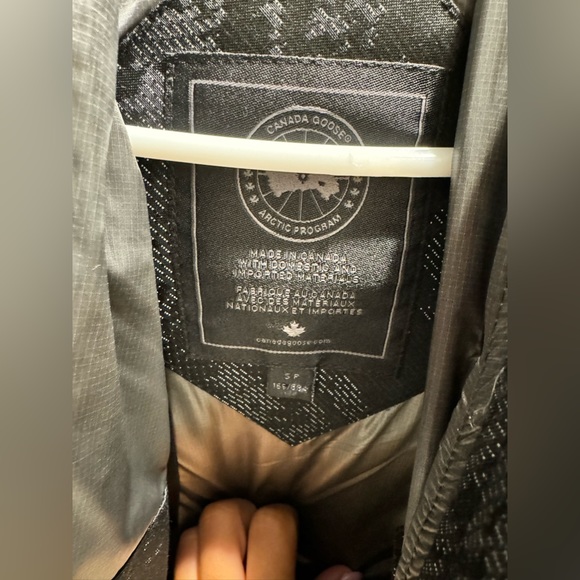 CANADA GOOSE Shelburne holiday water repellant 625 fill power down parka - Picture 12 of 14